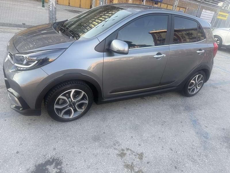 Usata Kia Picanto X-Line 65 CV (47 kW) 2022 Utilitaria