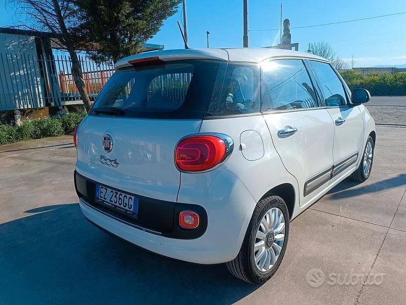 Usata Fiat 500L Lounge 85 CV (62 kW) 2015 Bianco Monovolume