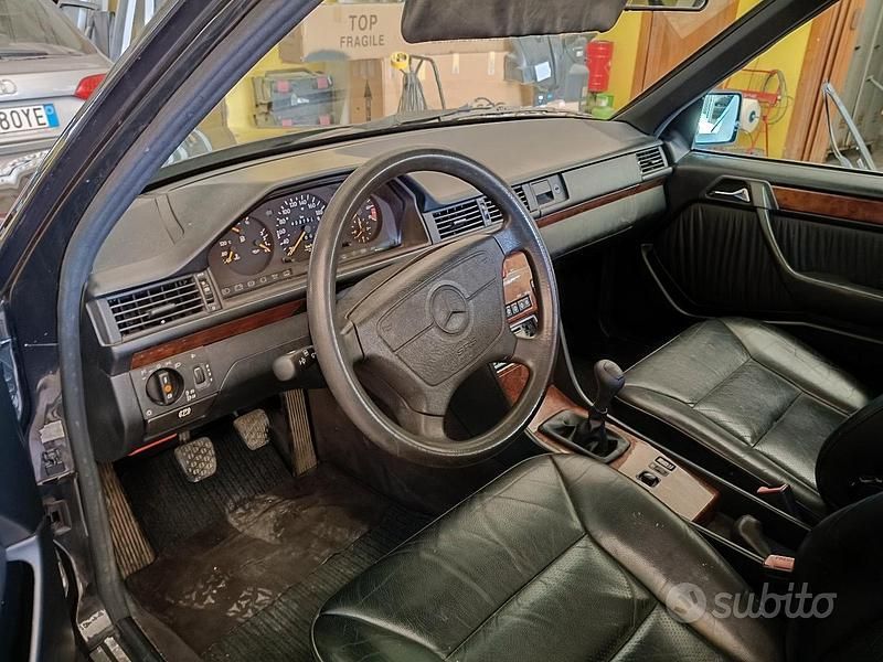 Usata Mercedes E200 1999 Grigio Station wagon