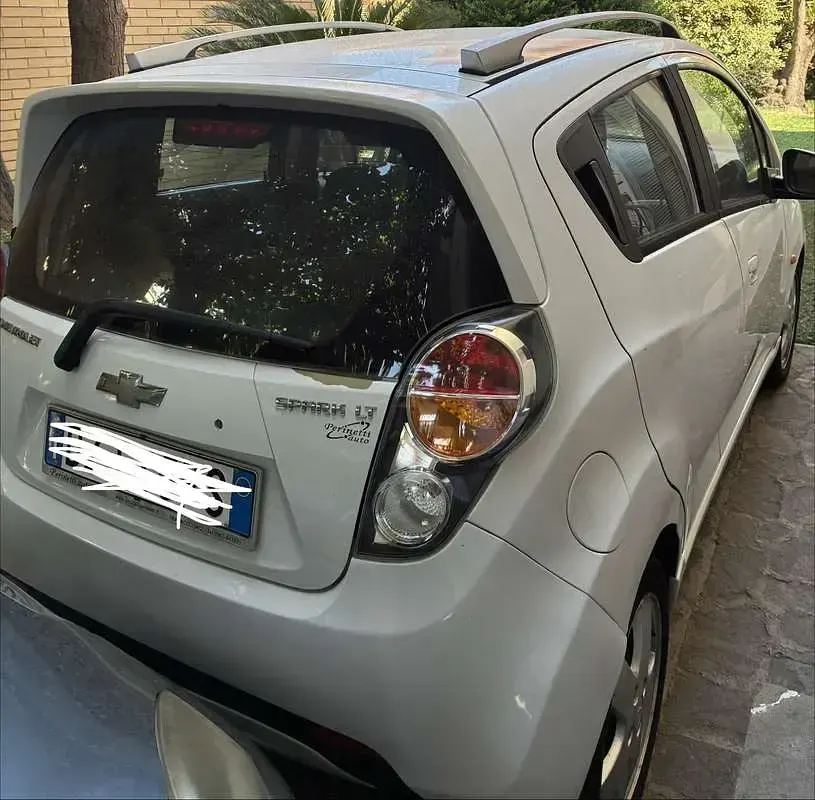 Usata Chevrolet Spark LS 82 CV (60 kW) 2010 Bianco Utilitaria