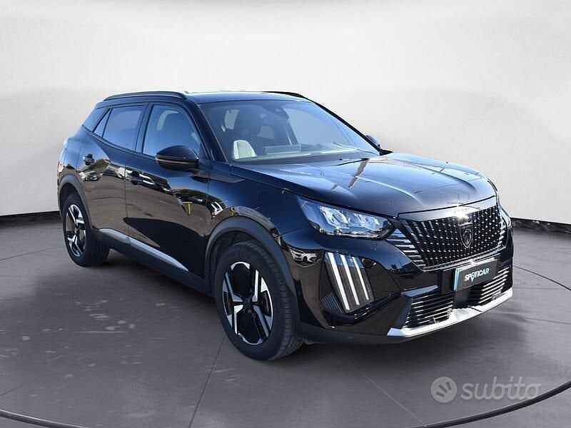 Usata Peugeot 2008 Allure 101 CV (74 kW) 2025 Nero SUV