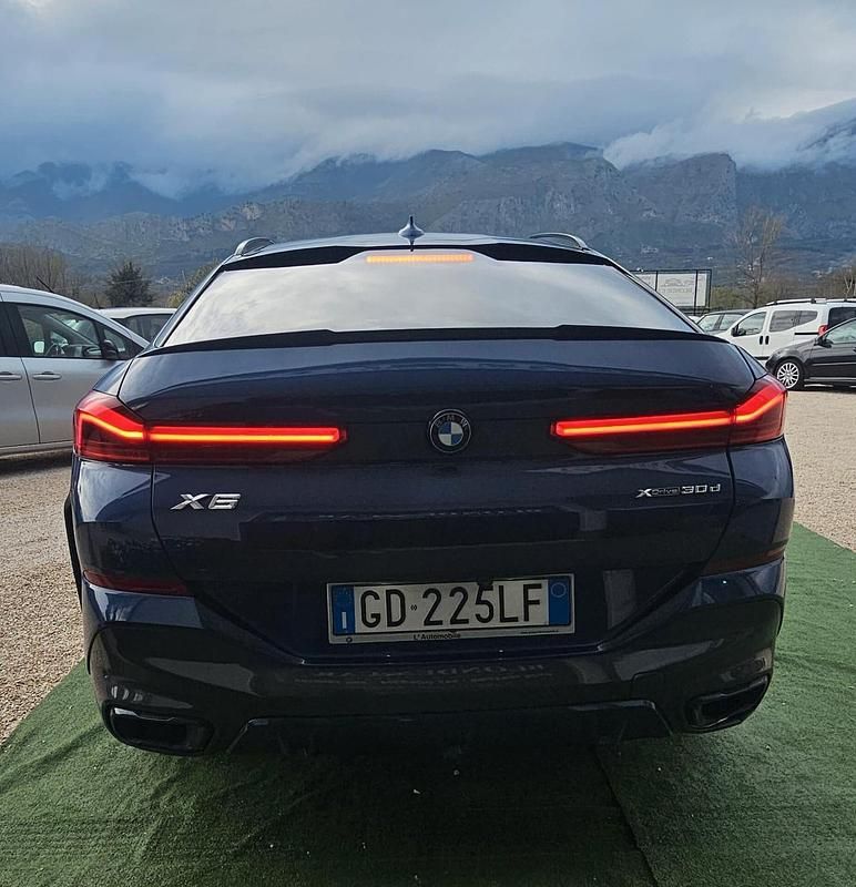 Usata BMW X6 M Sport 285 CV (209 kW) 2021 Blu SUV