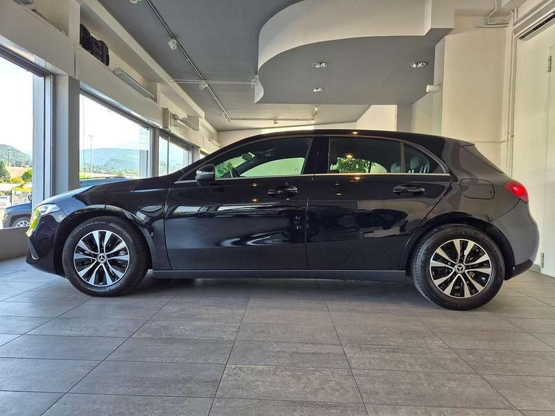 Usata Mercedes A180 Executive 136 CV (100 kW) 2023 Nero Berlina