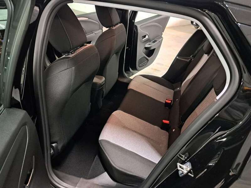 Usata Opel Corsa 75 CV (55 kW) 2024 Nero Utilitaria