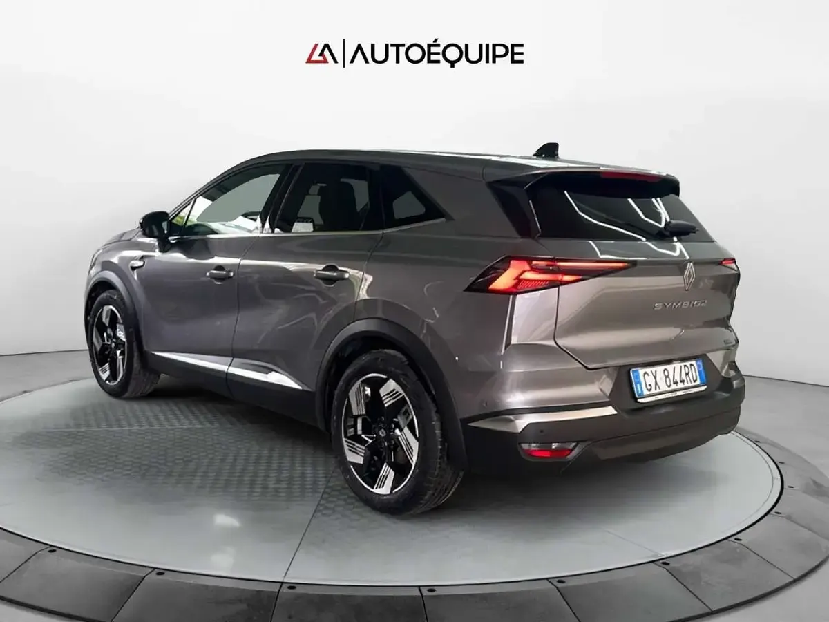 Usata Renault Symbioz Techno 143 CV (105 kW) 2024 Grigio SUV