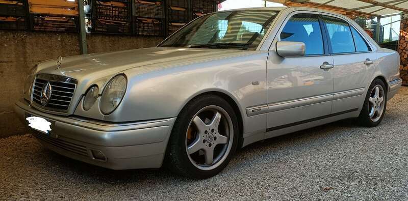 Usato 1999 Mercedes E250 2.5 Diesel 150 CV (5.000 €)