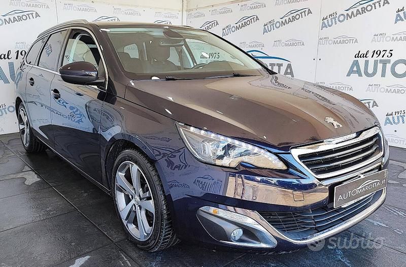 Usata Peugeot 308 SW Allure 120 CV (88 kW) 2017 Blu Station wagon