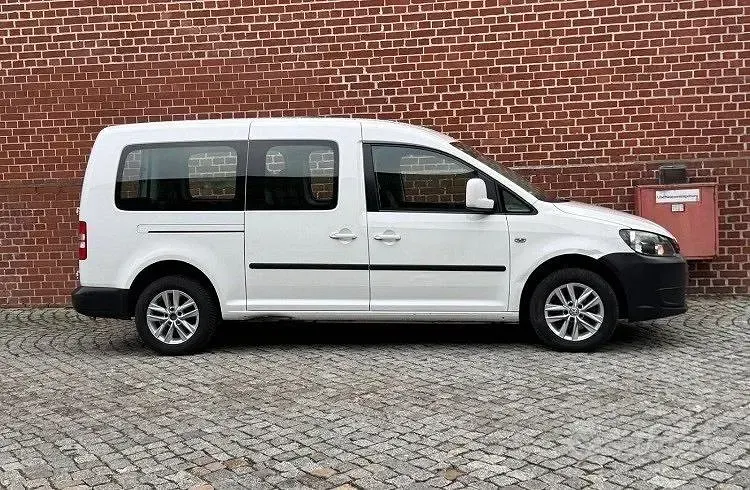 Usata VW Caddy Maxi 102 CV (75 kW) 2012 Bianco Monovolume