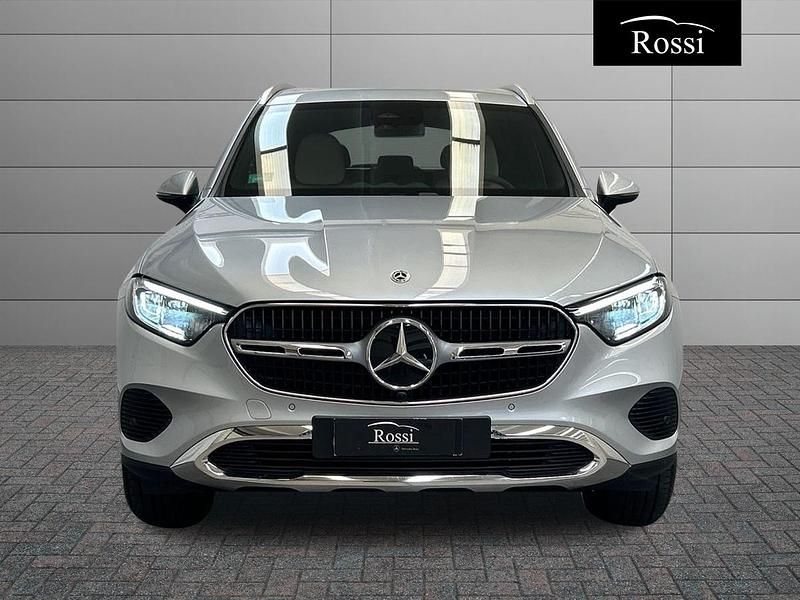 Nuova Mercedes GLC300 197 CV (144 kW) 2025 Nero