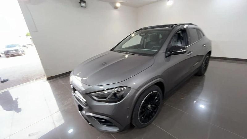 Nuova Mercedes GLA35 AMG AMG line 149 CV (109 kW) 2026 Grigio SUV