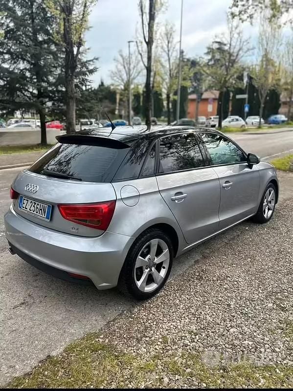 Usata Audi A1 Sportback 90 CV (66 kW) 2015 Grigio Utilitaria