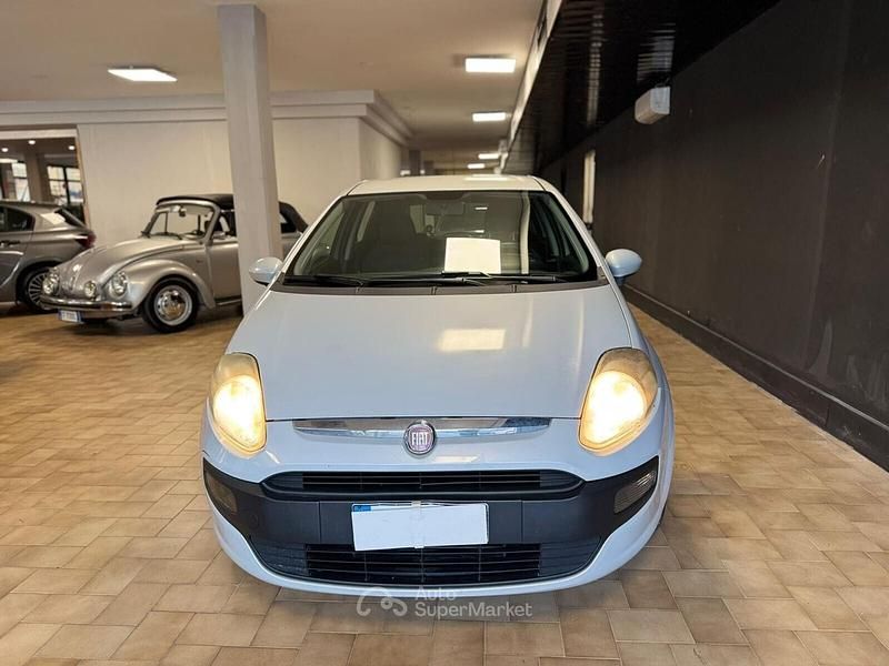 Usata Fiat Grande Punto S 75 CV (55 kW) 2011 Bianco Utilitaria