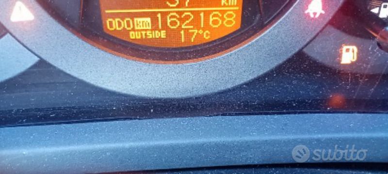 Usata 2010 Toyota RAV4 SUV | 7000 € (Ottimo prezzo) - Immagine 1/4