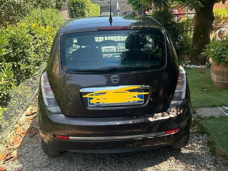 Usata Lancia Ypsilon 69 CV (50 kW) 2011 Utilitaria