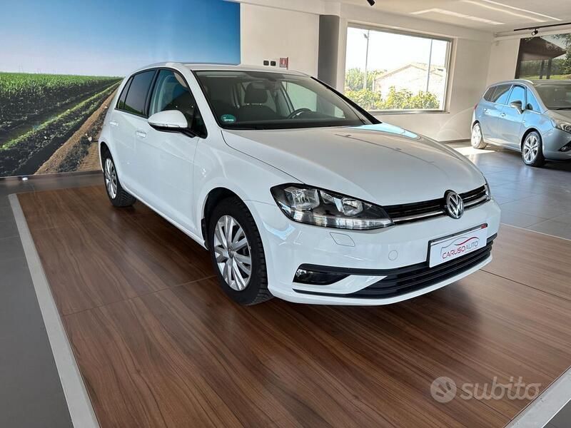 Bianco Usata 2019 VW Golf VII Trendline Due volumi | 18.500 € (Molto cara) - Immagine 1/4