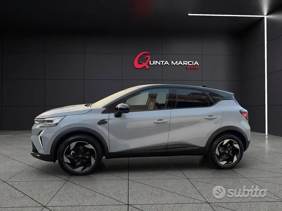 Nuova Renault Captur Techno 115 CV (84 kW) 2026 Grigio SUV