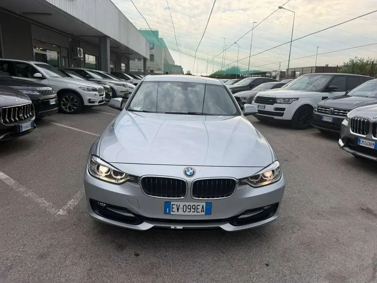 Usata BMW 316 Sport Line 116 CV (85 kW) 2014 Grigio Station wagon