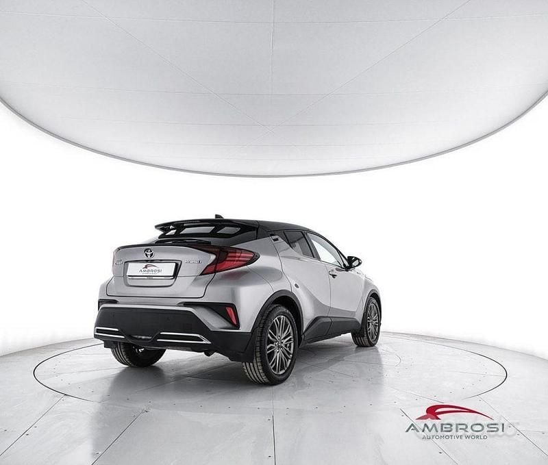 Usata Toyota C-HR Lounge 152 CV (111 kW) 2021 Grigio SUV