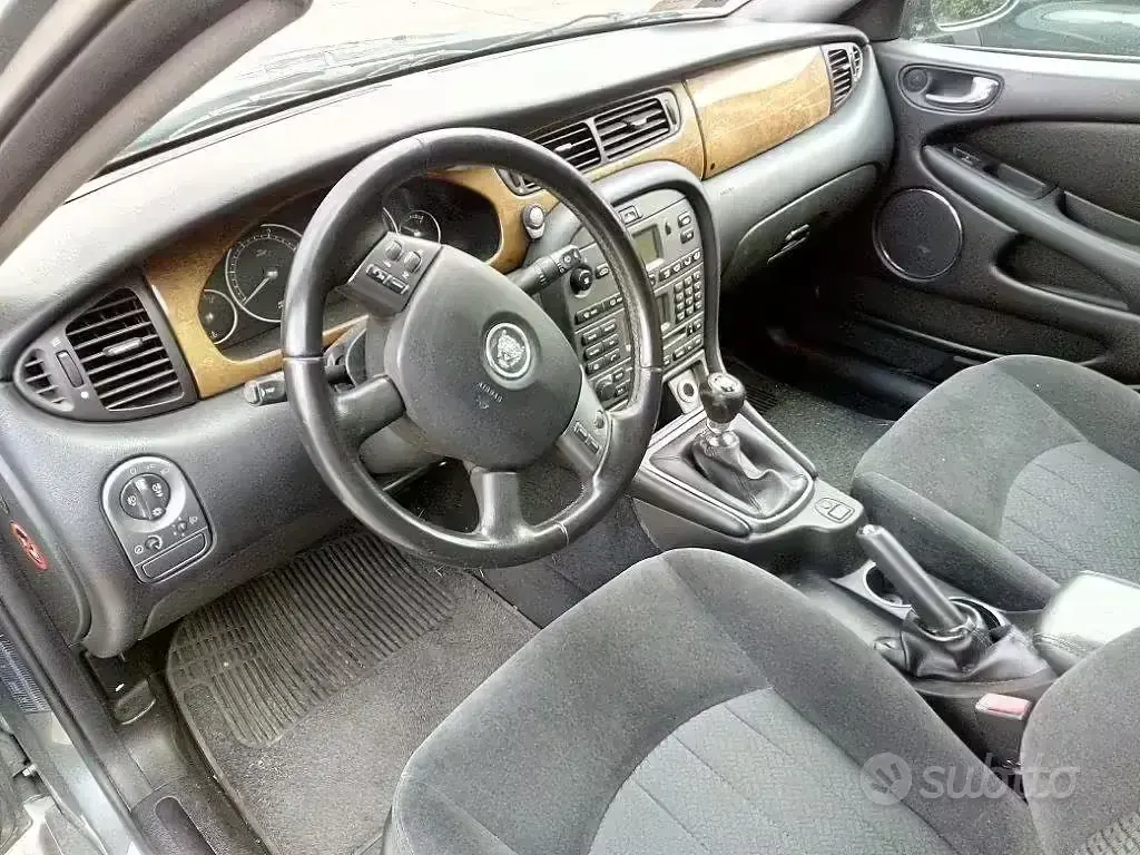 Usata Jaguar X-type 131 CV (96 kW) 2006 Grigio Berlina