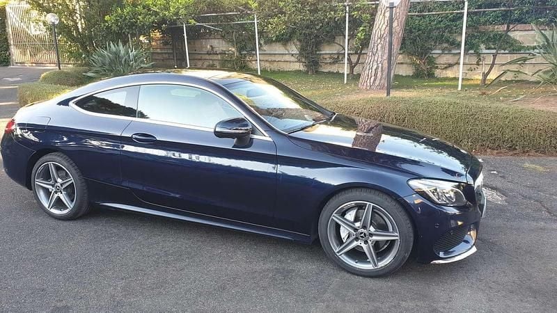 Usata Mercedes C220 Premium 170 CV (125 kW) 2018 Blu/azzurro Coupé
