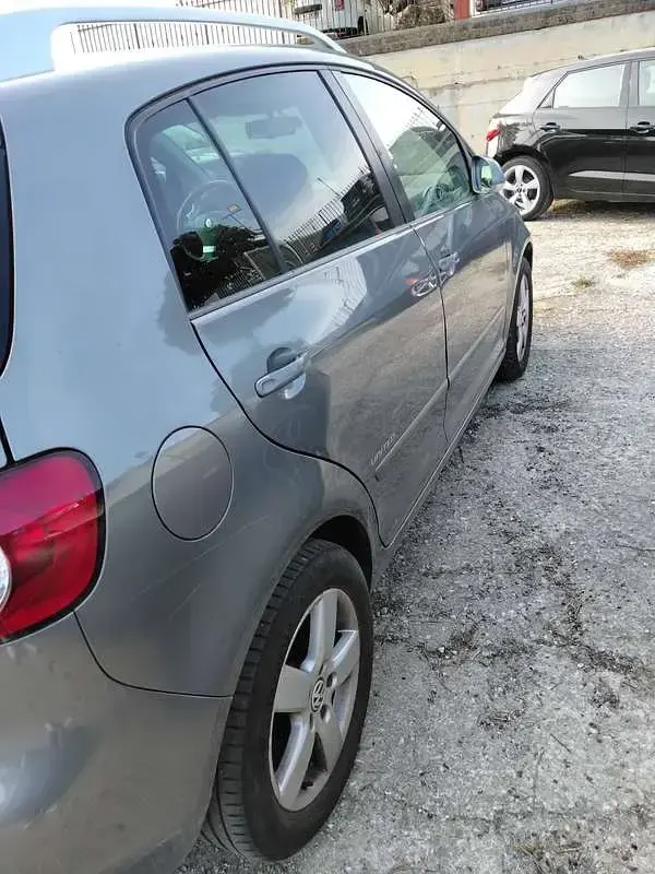 Usata VW Golf Plus Cross 105 CV (77 kW) 2008 Grigio Monovolume