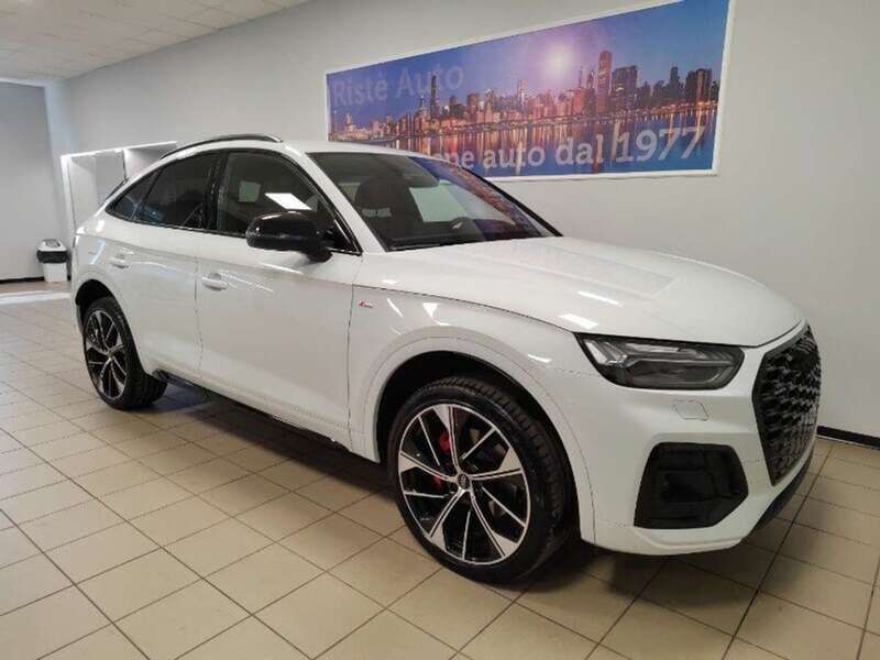 Bianco Usata 2024 Audi Q5 Comfort SUV | 52.900 € (Molto cara) - Immagine 1/4