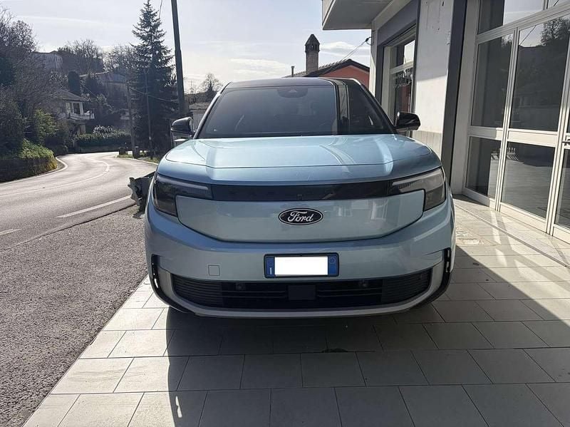 Arctic blue Usata 2024 Ford Explorer Extended Range SUV | 40.600 € (Buon prezzo) - Immagine 1/4