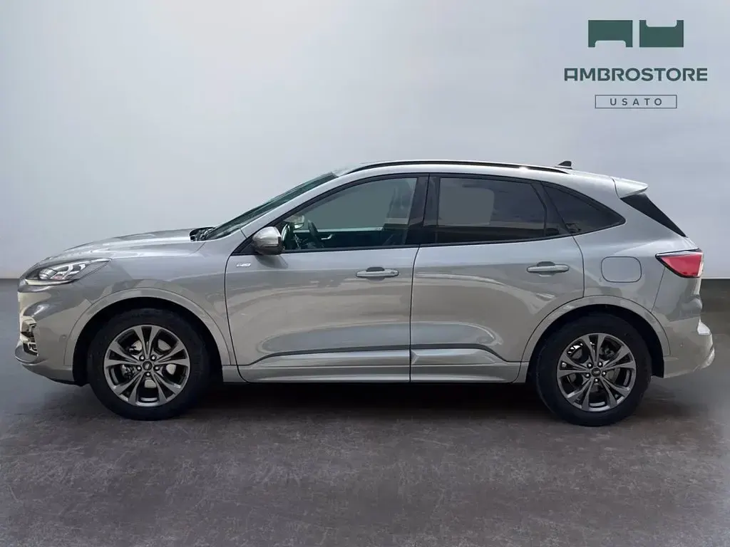 Usata Ford Kuga ST-Line X 120 CV (88 kW) 2023 Solar silver SUV
