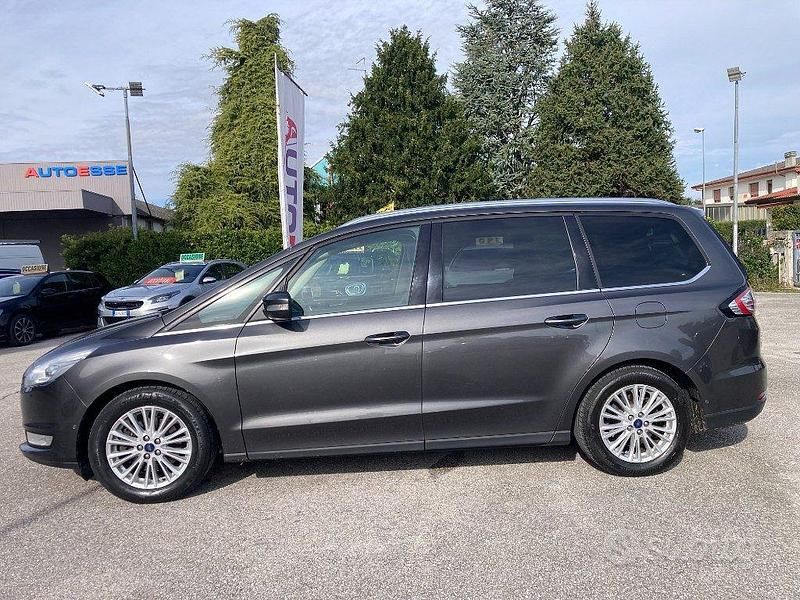 Begagnad Ford Galaxy Titanium 150 HK (110 kW) 2016 Grå Minibuss