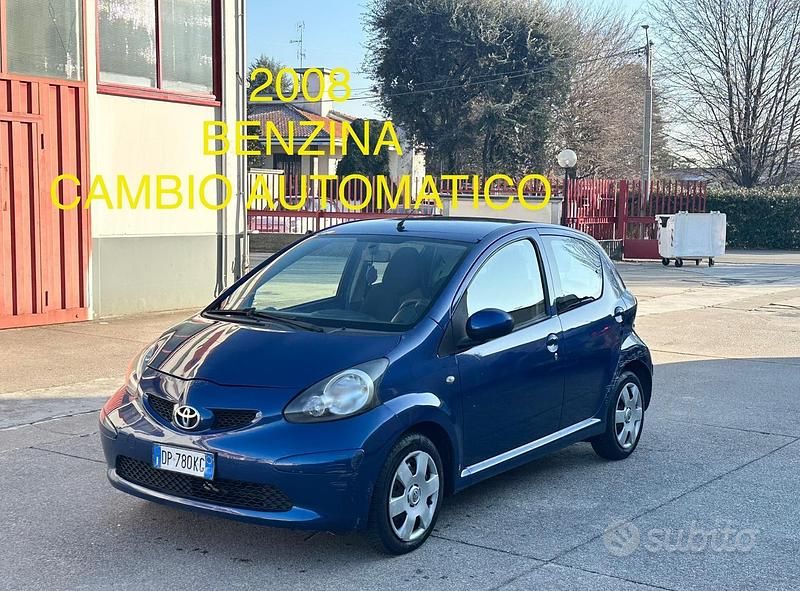 Blu Usata 2008 Toyota Aygo Sol Due volumi | 2700 € (Ottimo prezzo) - Immagine 1/4
