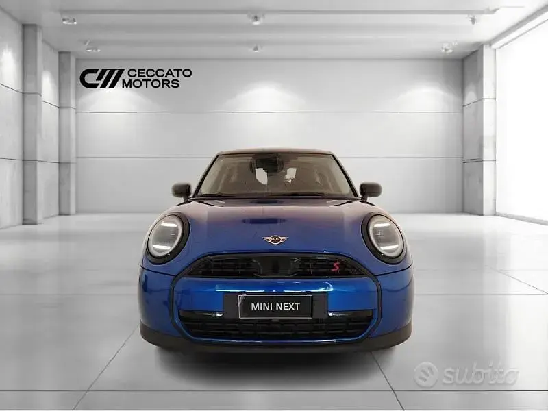 Usata Mini Cooper Classic 204 CV (150 kW) 2024 Blu Utilitaria