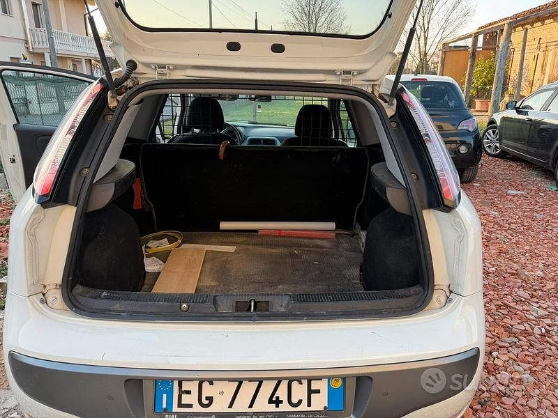 Usata Fiat Grande Punto 2011 Utilitaria