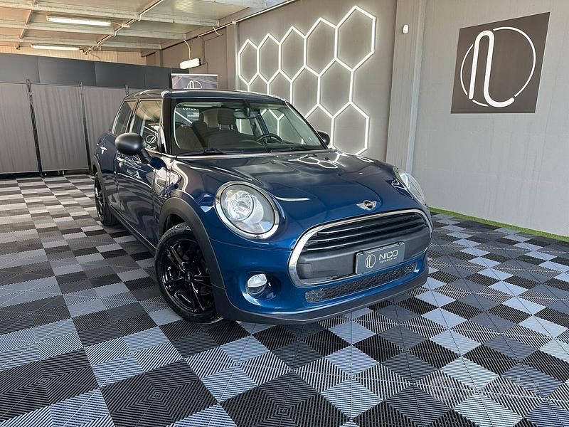 Usata Mini Cooper 95 CV (69 kW) 2017 Blu Utilitaria