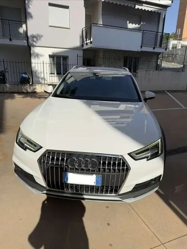 Usata Audi A4 Allroad Business 190 CV (139 kW) 2018 Station wagon