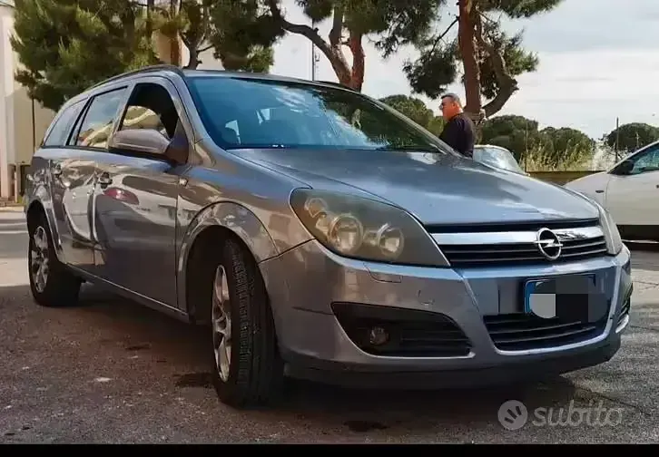 Usata Opel Astra S 120 CV (88 kW) 2006 Grigio Station wagon