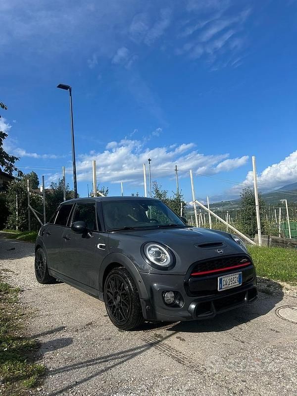 Grigio Usata 2019 Mini Cooper S Utilitaria | 22.500 € (Cara) - Immagine 1/4