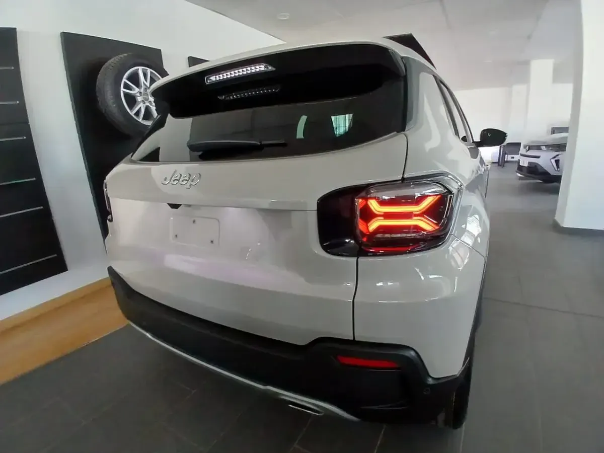 Nuova Jeep Avenger Summit 110 CV (80 kW) 2026 SUV