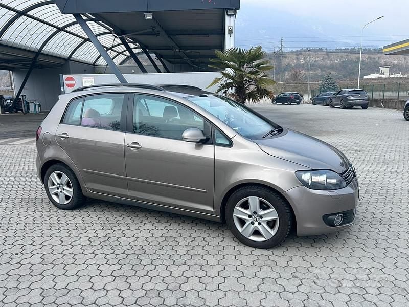 Usata VW Golf VI 110 CV (80 kW) 2009 Utilitaria