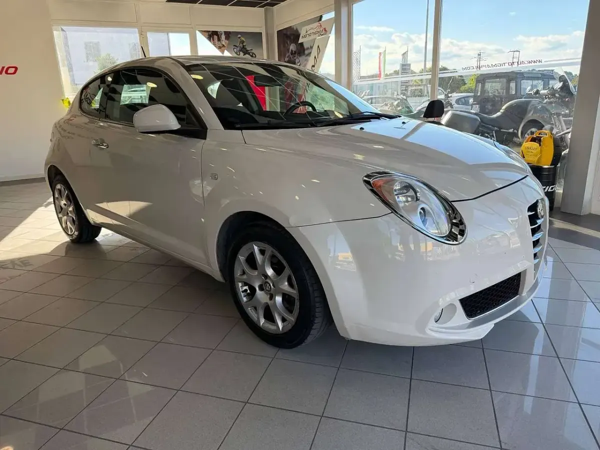 Usata Alfa Romeo MiTo Super 79 CV (58 kW) 2012 Beige Utilitaria