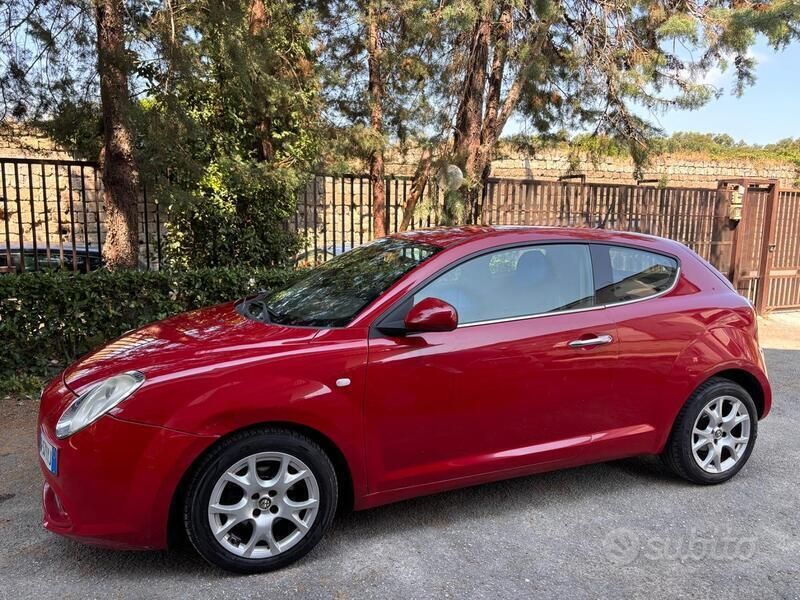 Usata Alfa Romeo MiTo Distinctive 90 CV (66 kW) 2009 Rosso Utilitaria