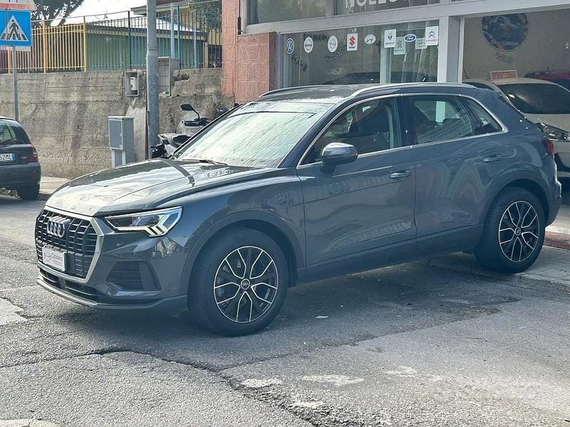 Usata Audi Q3 Advanced 150 CV (110 kW) 2019 Grigio SUV