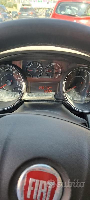 Usata Fiat Bravo 120 CV (88 kW) 2011 Utilitaria
