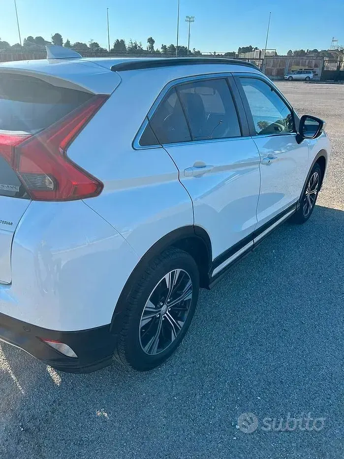 Usata Mitsubishi Eclipse Cross 163 CV (119 kW) 2020 Bianco SUV