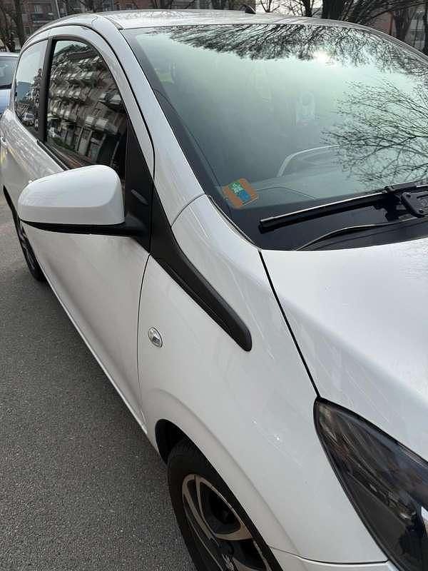 Usata Peugeot 108 Allure 69 CV (50 kW) 2016 Utilitaria