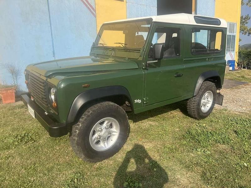 Usata 1999 Land Rover Defender SUV | 22.000 € (Ottimo prezzo) - Immagine 1/4