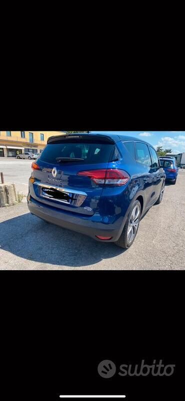 Usata Renault Scénic IV Intens 110 CV (80 kW) 2017 Blu Monovolume