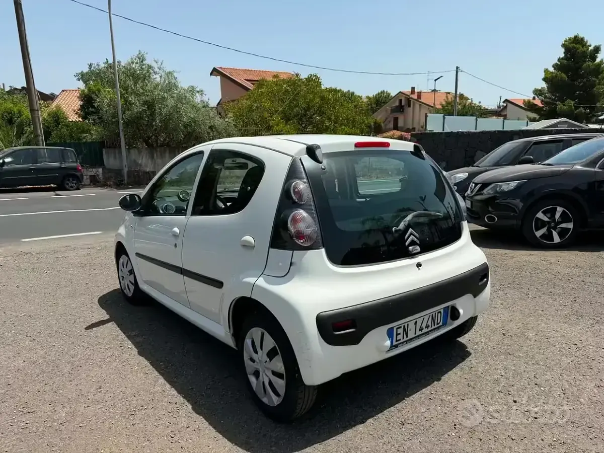 Usata Citroën C1 68 CV (50 kW) 2012 Bianco Utilitaria