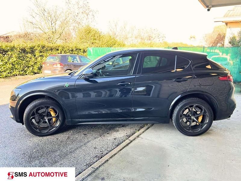 Usata Alfa Romeo Stelvio Quadrifoglio 510 CV (375 kW) 2018 Nero SUV