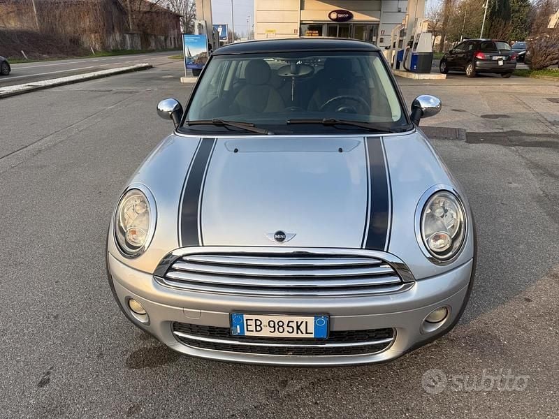 Usata Mini Cooper D 108 CV (79 kW) 2010 Grigio Utilitaria