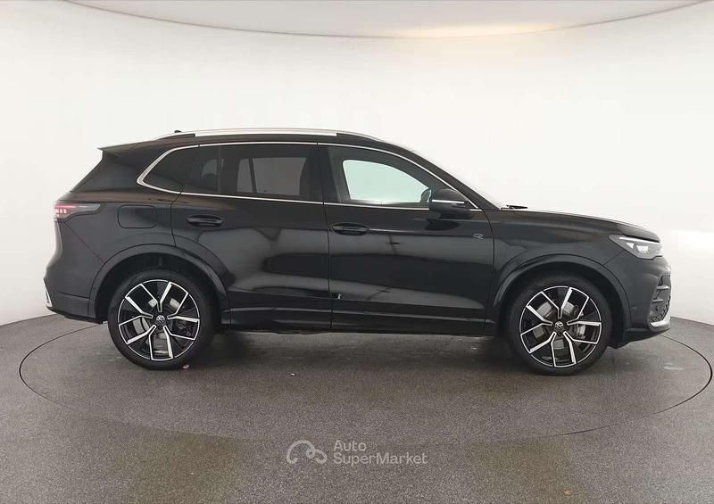 Usata VW Tiguan R-line 150 CV (110 kW) 2025 Nero SUV